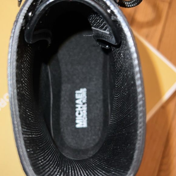 Michael Kors Women's Tavie Lug Sole Lace-Up Rain Booties - Picture 11 of 13